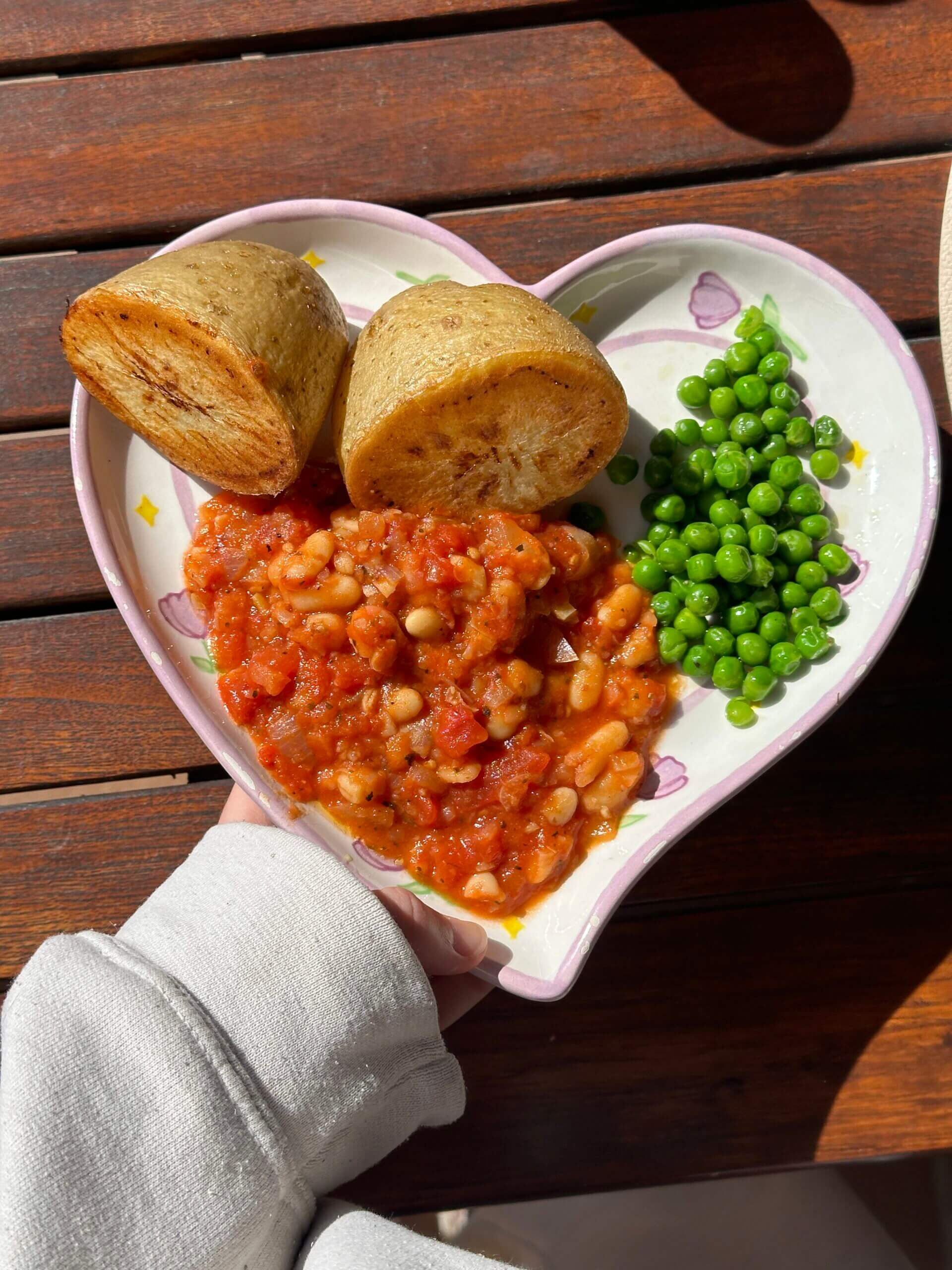 Tomato Chilli Beans with Baked Potato